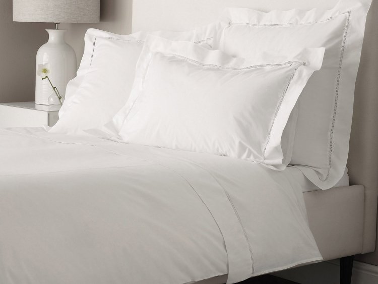 Cearceaf pat matrimonial 240/220 bumbac alb